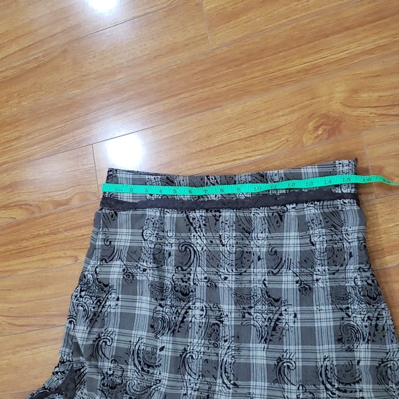 Skirt Size 10 - Picture 8 of 9